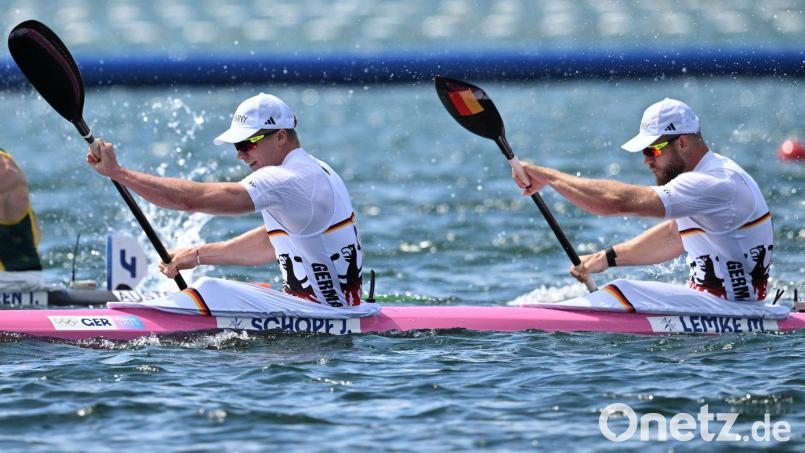 Jacob Schopf und Max Lemke (r) holen bei der Kanu-WM in Posen WM-Gold. (Archivbild) Bild: Sebastian Kahnert/dpa