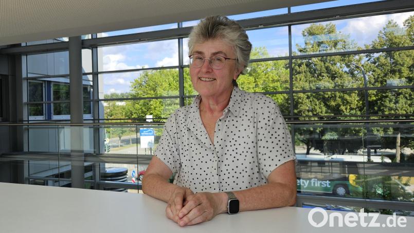 Angela Sauer weiß noch gar nicht so recht, was sie mit all der Zeit im Ruhestand anfangen soll. 38 Jahre lang hat sie den Kirchenchor St. Konrad in Weiden geleitet. Sie lebt die Kirchenmusik schon seit ihrer Kindheit. Bild: Sonja Kaute