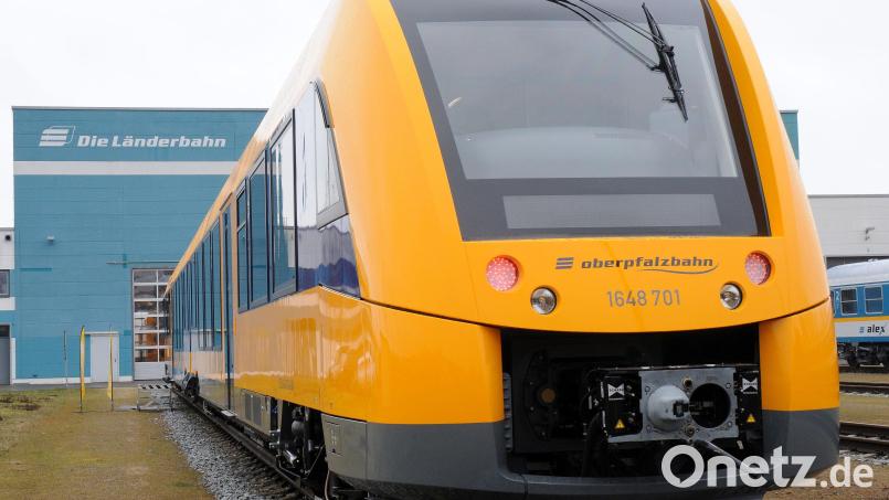 Die Oberpfalzbahn kündigt Zugausfälle auf der Strecke zwischen Schwandorf und Regensburg an. Es wird einen Ersatzverkehr mit Bussen geben. Archivbild: Stephan Huber