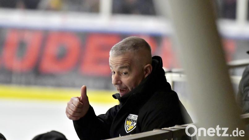 Dirk Salinger kehrt als Trainer zum 1. EV Weiden zurück. Zuletzt verantwortete er den ERSC Amberg in der Eishockey-Bayernliga. Bild: Hubert Ziegler
