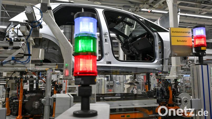Bei dem Treffen der Landtagsfraktionen von CDU und CSU in Thüringen, Sachsen und Bayern ging es auch um die derzeitige Diskussion um die Zukunft des VW-Standorts in Zwickau. (Symbolbild) Bild: Hendrik Schmidt/dpa