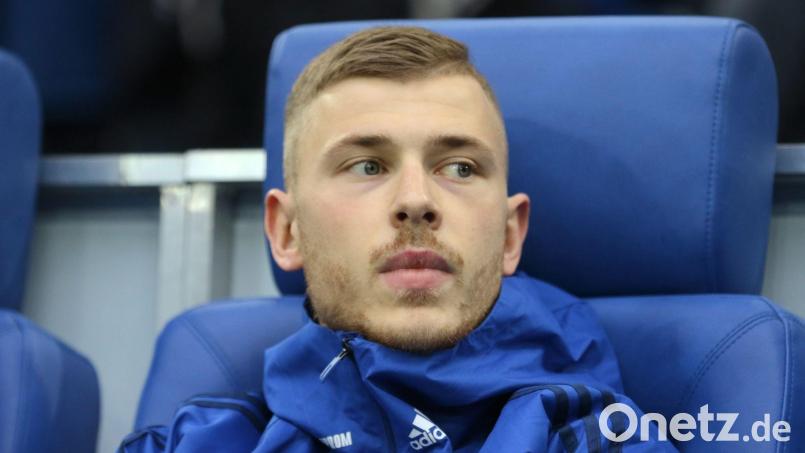 Max Meyer wechselt zu Rot-Weiß Oberhausen in die Regioanlliga West. (Archivbild) Bild: Ina Fassbender/dpa