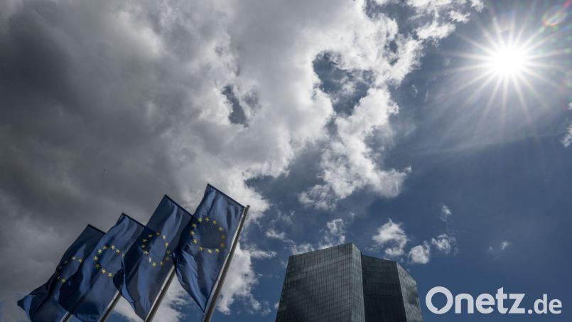 Die Inflation in der Eurozone steigt: Die Finanzmärkte erwarten fest eine Zinserhöhung der EZB. (Archivbild) Bild: Boris Roessler/dpa