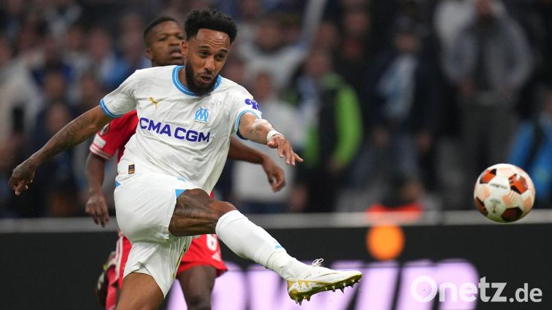 Pierre-Emerick Aubameyang im Trikot seines Ex-Clubs Marseille. (Archivbild) Bild: Daniel Cole/AP/dpa