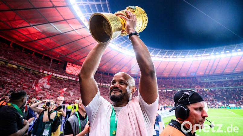 Vincent Kompany will auch in dieser Saison wieder den DFB-Pokal in Händen halten. (Archivbild) Bild: Tom Weller/dpa