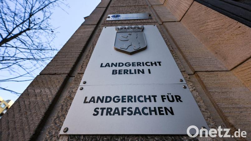 Ein Prozess um Steuerhinterziehung im großen Stil bei Mineralölgeschäften begann in Berlin. (Foto Illustration) Bild: Jens Kalaene/dpa