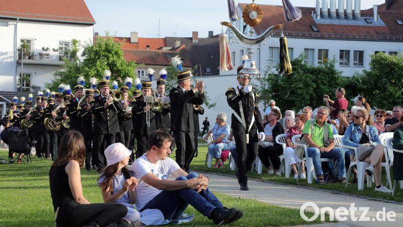 Wie jedes Jahr setzt die Knappschaftskapelle den musikalischen Schlusspunkt bei den Sonntagsserenaden im Amberger Maltesergarten. Archivbild: Wolfgang Steinbacher