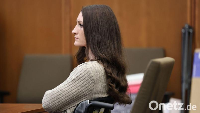 Lindsay C. steht wegen der Tötung ihrer drei kleinen Kinder vor Gericht. Bild: Greg Derr/Pool The Patriot Ledger/AP/dpa