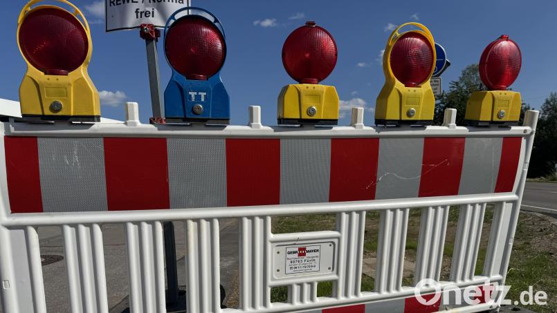 Der Prüfeningweg in Amberg sollte eigentlich schon ab dem 7. September gesperrt sein. Nun verschiebt sich die Baustelle auf unbestimmte Zeit. Symbolbild: Heike Unger