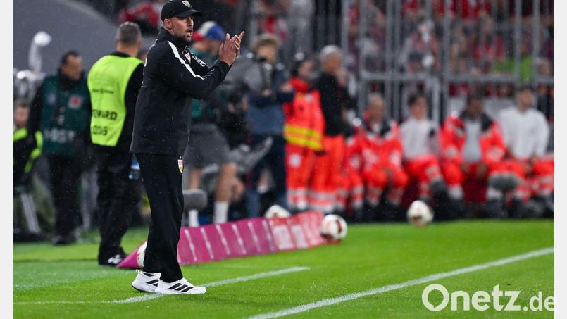 Sebastian Hoeneß freut sich, dass die Transferperiode zu Ende ist. (Archivbild) Bild: Sven Hoppe/dpa