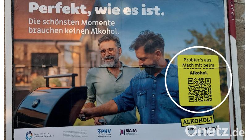 Ein kleiner Knick in einem Plakat in Eschenbach bringt einen Leser vom Neuen Tag zum Schmunzeln. Bild: Wolfgang Wiesent