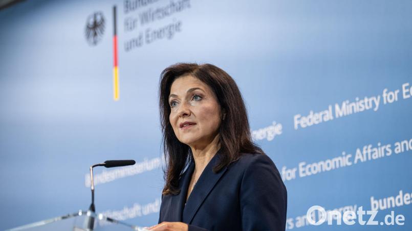 Das von Katherina Reiche geleitete Bundesministerium für Wirtschaft und Energie kündigt weitere Mittel zur Reparatur ukrainischer Infrastruktur an. (Archivbild) Bild: Fabian Sommer/dpa