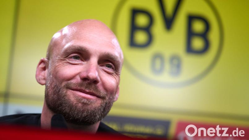 Die Arbeit von Ole Book gefällt BVB-Coach Niko Kovac. (Archivbild) Bild: Bernd Thissen/dpa