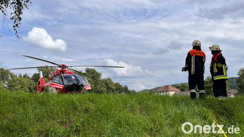 Zwei Personen wurden bei der Verpuffung in Gleiritsch so schwer verletzt, dass sie mit Verbrennungen dritten Grades per Rettungshubschrauber in die Klinik gebracht wurden. Symbolbild: Jürgen Leißner