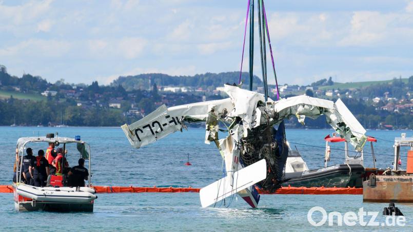 Noch ist unklar, warum die Propellermaschine in den See stürzte. (Archivbild) Bild: Fotokerschi/Werner Kerschbaummay/APA/dpa