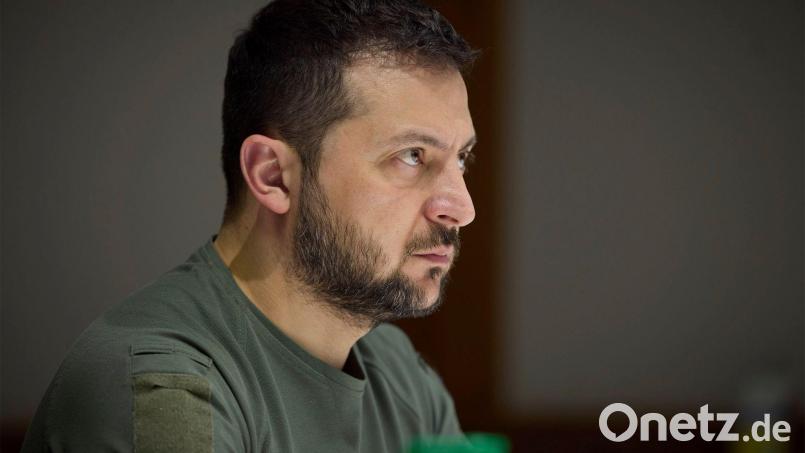 Nach einem direkten russischen Angriff auf die Zentrale des Geheimdienstes SBU hat Präsident Wolodymyr Selenskyj den SBU angewiesen, Russland „spiegelbildlich“ zu antworten. (Archivbild) Bild: Ukraine Presidency/Planet Pix via ZUMA Press Wire/dpa
