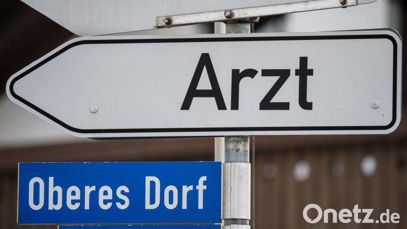CSU und Freie Wähler wollen dem Ärztemangel noch mehr entgegensetzen als bisher. (Symbolbild) Bild: Armin Weigel/dpa