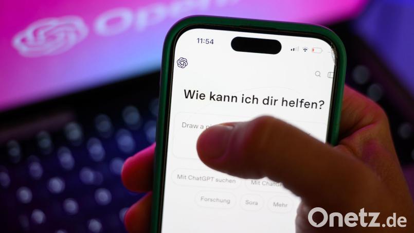 OpenAI sieht sich mit ChatGPT 6 Astra wieder an der Spitze der KI-Entwicklung. (Archivbild) Bild: Hendrik Schmidt/dpa