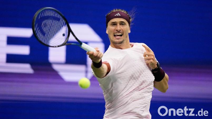 Alexander Zverev kam bei den US Open bisher erst spät ins Bett. Bild: Frank Franklin II/AP/dpa