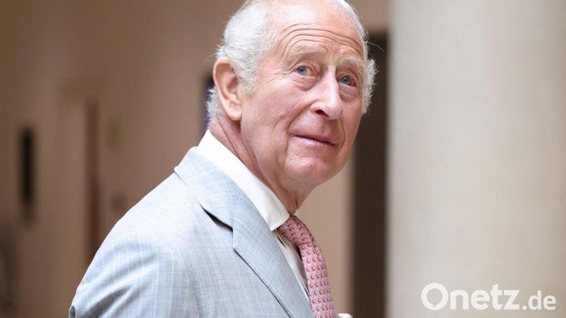 Dass Charles nicht selbst zur Beerdigung von Harald V. reist, mag auf den ersten Blick erstaunen - ist aber in der britischen Monarchie übliche Praxis. Bild: Toby Shepheard/PA Wire/dpa