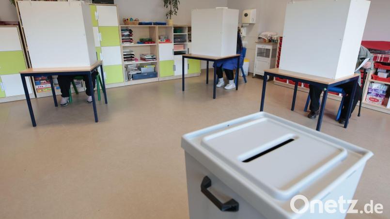 Die Wahllokale sind von 8.00 bis 18.00 Uhr geöffnet. (Archivbild) Bild: Matthias Bein/dpa