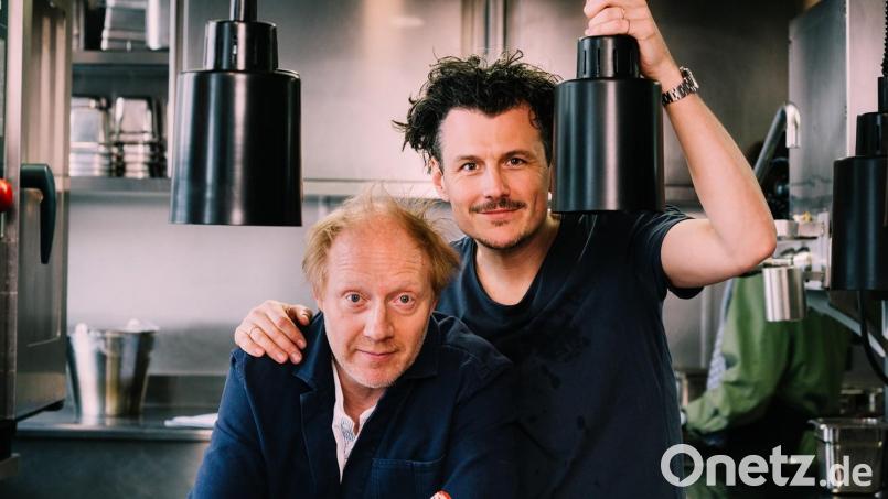 Rubey und Schwarz gastieren mit ihrem Programm "Das Restaurant" in Bayreuth. Bild: Ingo Pertramer
