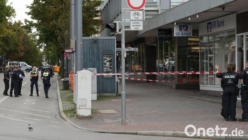 Bei der Explosion in der Passage eines Geschäftshauses wurden mehrere Schaufenster beschädigt. (Archivbild) Bild: Felix Kirberg/dpa