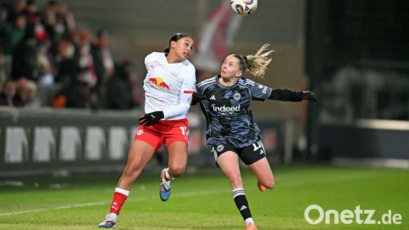 Spielt inzwischen für den FC Arsenal: Lisa Baum (l.) (Archivbild) Bild: Jennifer Brückner/dpa