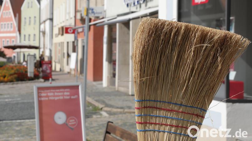 Wegen dem Familientag am Besenfest ist am Freitag, 11. September, die Frühlingstraße in der Sulzbacher Innenstadt gesperrt. Symbolbild: Wolfgang Steinbacher