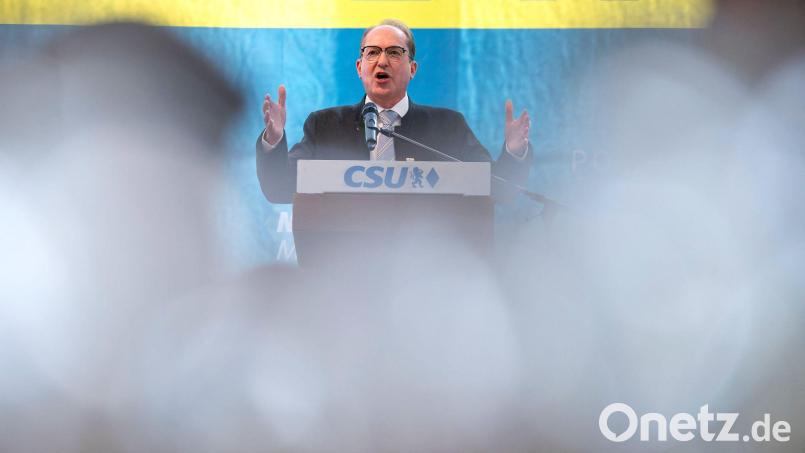 Bundesinnenminister Dobrindt (CSU) sieht die Union mehr denn je in der Pflicht, in Deutschland Reformen durchzusetzen. Bild: Peter Kneffel/dpa