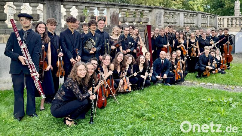 Rund 60 Instrumentalmusiker im Alter von 14 bis 27 Jahren gehören zurzeit dem Ostbayerischen Jugendsinfonieorchester an. Bild: Johanna Sulejmani