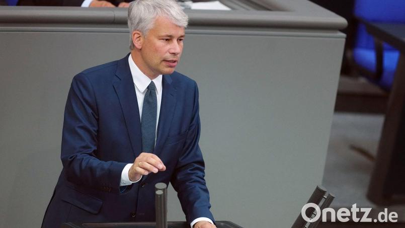 Der neue Minister Bilger äußert sich auch zur Bahn. Bild: Kay Nietfeld/dpa