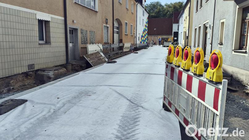 Die Bauarbeiten in der Straße "Auf der Wusten" gehen voran und können bald fertiggestellt werden. Bild: Jürgen Masching