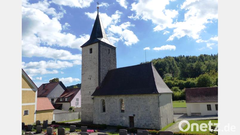 Thema im Marktrat Kastl: Die St. Nikolaus Kirche in Umelsdorf wird demnächst von der Katholischen Kirchenstiftung generalsaniert. Bild: Josef Piehler