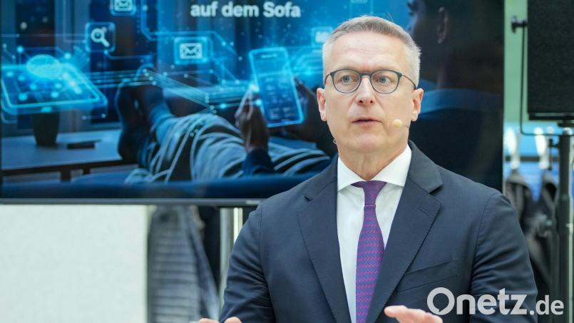 Für Digitalminister Karsten Wildberger ist die sogenannte Eudi-Wallet eines der zentralen Projekte. (Archivbild) Bild: Soeren Stache/dpa
