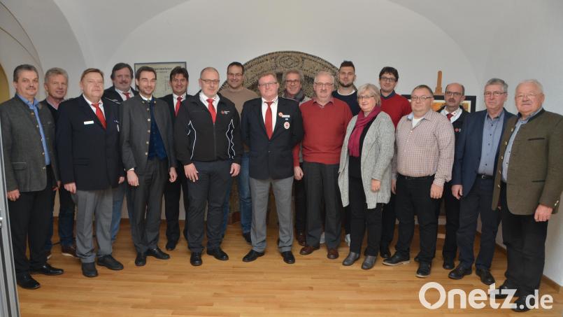 Erstmals empfingen die BRK-Vertreter die CSU-Politiker im Rathaus anstelle im Rotkreuzhaus, das an diesem Tag anderweitig belegt war. Dass Vohenstrauß BRK-Ausbildungsstandort für Simulation wird, nahmen auch die Politiker gerne auf. Bild: dob