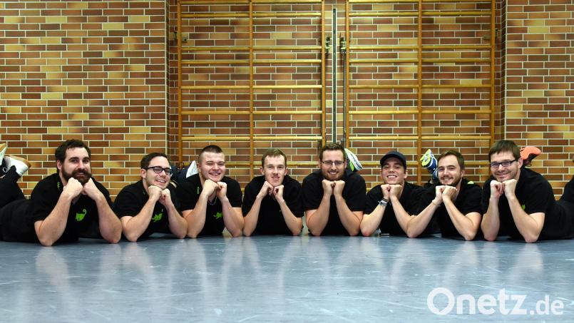 Bestens austrainiert präsentiert sich der Elferrat mit (von links) Andreas Krös, Tobias Frischholz, Klaus Jakob, Manuel Zimmermann, Andreas Rossmann, Andreas Frischholz, Andreas Liebs und dem neuen Chef Marco Schwägerl. Bild: bgm