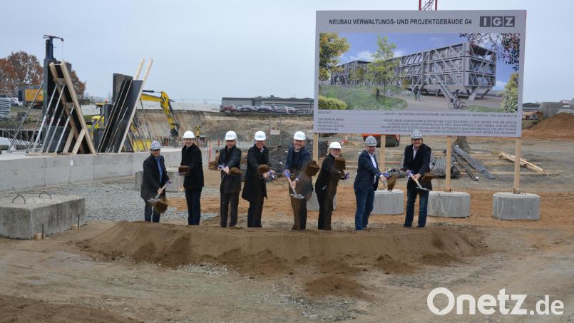 Der Spatenstich für das neue Verwaltungsgebäude der IGZ in Falkenberg war im November Bild: as