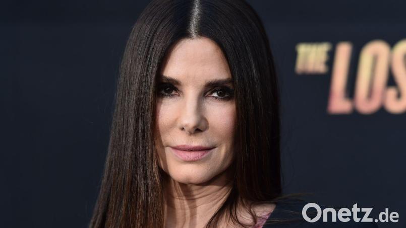 Sandra Bullock verrät, wie sie ihren Sohn vor neugierigen Paparazzi schützte. (Archivbild) Bild: Jordan Strauss/Invision/dpa