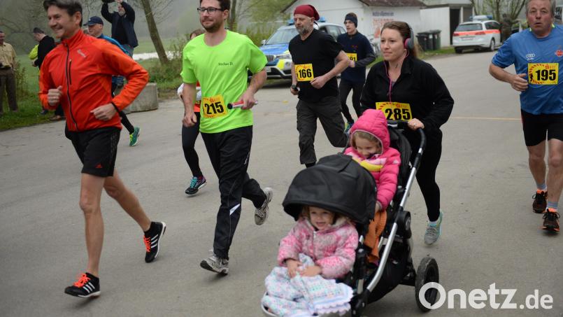Ein Landkreislauf für alle, das ist das Kultrennen seit Anbeginn an. Bild: brü
