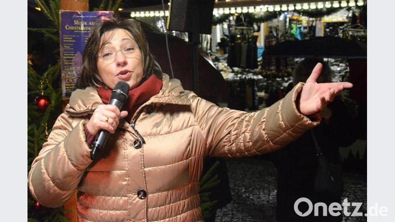 Mit "Weil es Weihnacht wird" beendet Brigitte Traeger am Freitag die "Kultur am Christkindlmarkt"-Reihe. Bild: Kunz