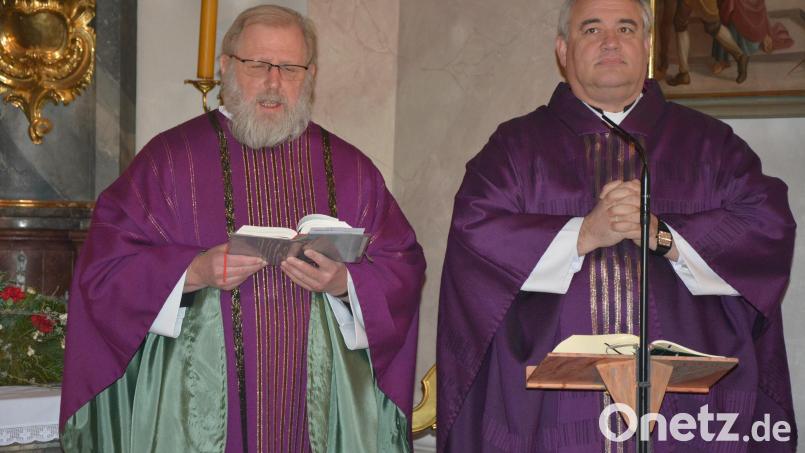 KAB-Diözesanpräses Monsignore Thomas Schmid (rechts) mit Pater Benedikt Leitmayr. Bild: jr