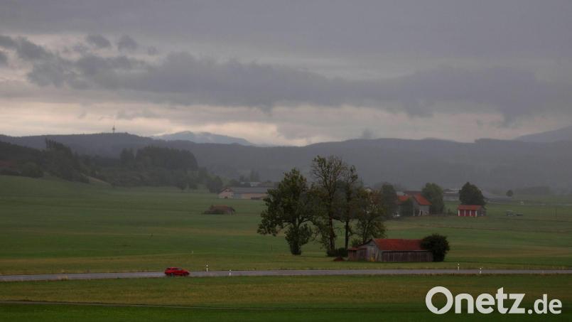 Die kommenden Tage wird das Wetter in Bayern wechselhaft. (Archivbild) Bild: Karl-Josef Hildenbrand/dpa