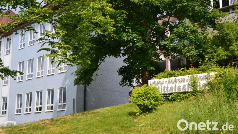Die Johann-Andreas-Schmeller-Mittelschule Tirschenreuth startet mit 12 Klassen ins neue Schuljahr. Archivbild: Thorsten Schreiber
