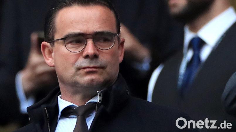 Marc Overmars zieht sich aus gesundheitlichen Gründen als Sportdirektor zurück. (Archivbild) Bild: Mike Egerton/Press Association/dpa