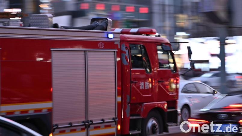In der chinesischen Hafenstadt Qingdao ist auf einem Frachter ein Brand ausgebrochen. (Symbolbild) Bild: Johannes Neudecker/dpa