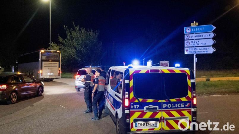 Nach dem Zugunglück wurden nach vorläufigen Angaben mehr als 40 Menschen verletzt, darunter eine Frau schwer. Bild: Guillaume Saligot/AFP/dpa