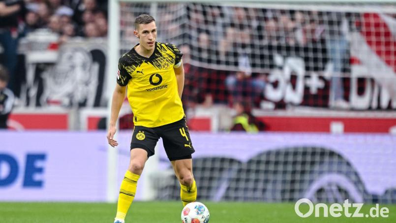 Nico Schlotterbeck steht gegen Paderborn in der BVB-Startelf. (Archivbild) Bild: Harry Langer/dpa