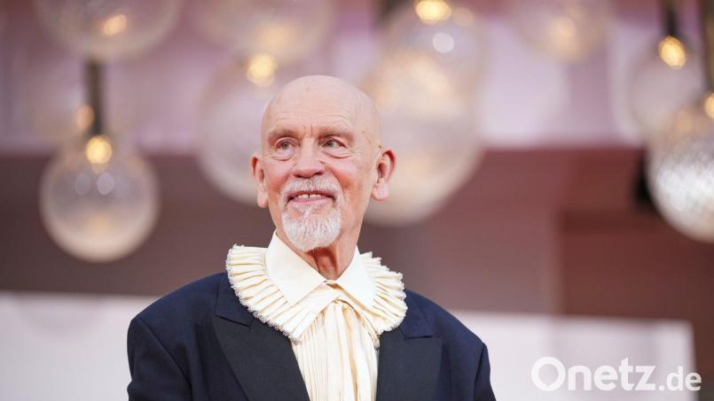 John Malkovich vor der Premiere von „Wild Horse Nine“ Anfang September. Bild: Alessandra Tarantino/Invision/AP/dpa