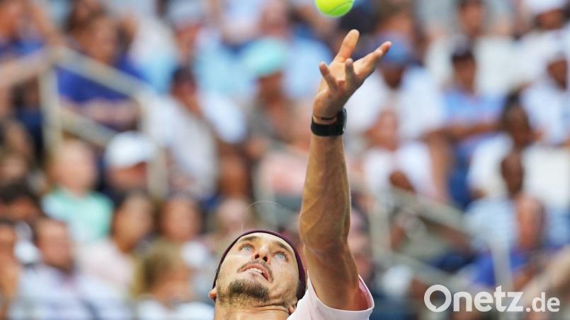 Was Alexander Zverev vor dem Aufschlag macht, nervt viele Spieler. Bild: Kirsty Wigglesworth/AP/dpa